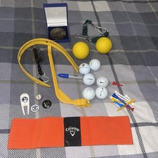 .. Bundle of Golf Equipment