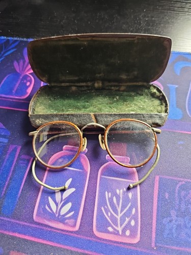 Antique pince nez spectacles - antique,