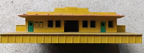 Hornby dublo diecast station - hornby,