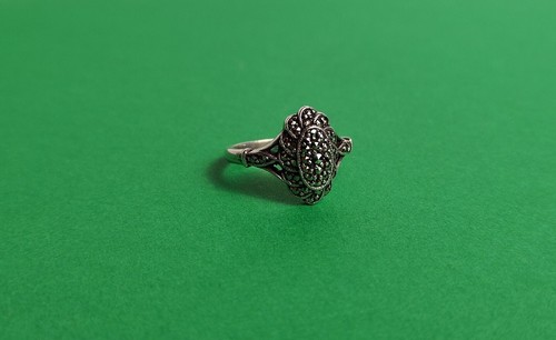 Vintage ladies silver ring - ladies,