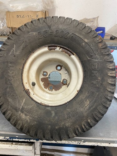 Rear stud wheel 20x10 - stud, 20x10.00-8