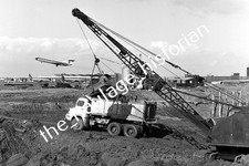 THH Truck Photos - Thames