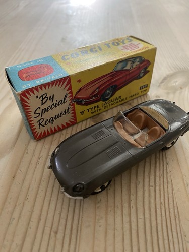 Corgi toys type jaguar - e,