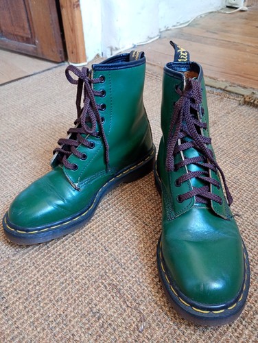 Vintage dark green hole doc - vintage, 8