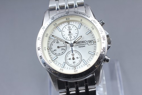 Near mint seiko chronograph - [near,
