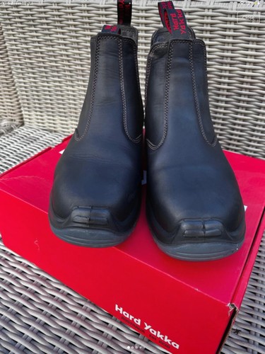Quality australian hard yakka - australian,