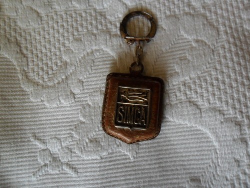 Antique simca 1000 keychain - 1000,