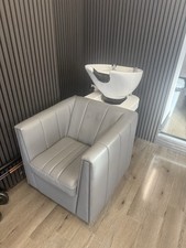 Back Wash Basin Hairdressing Chair with Neck Rest and Bucket and back massage