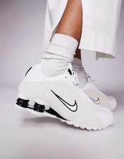 Nike Shox R4 White Beige Black