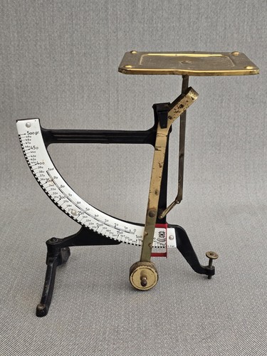 Vintage letter scale cast - scale, –