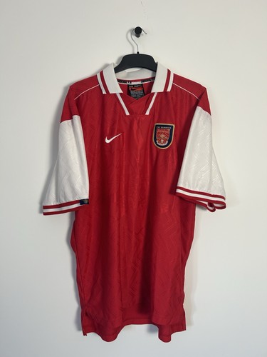 Player issue match - /, worn