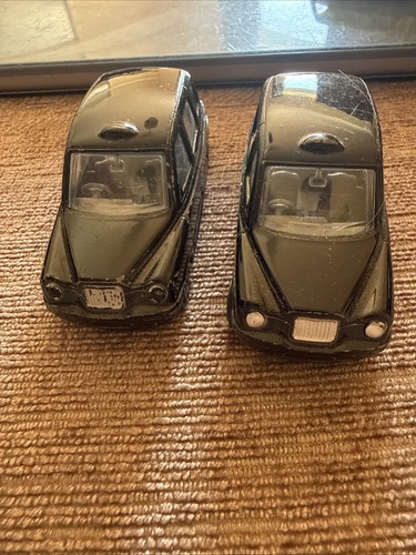 Two london black - two,
