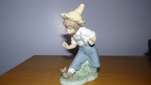 Nao lladro figurine little - by,