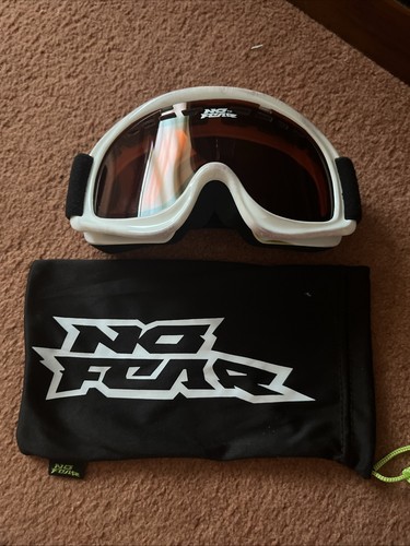 Kids ski goggles - ski, fear