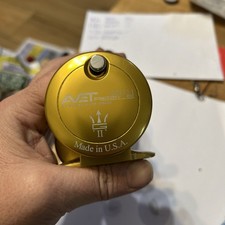Avet SXJ 5.3 G2 Gold Lever
