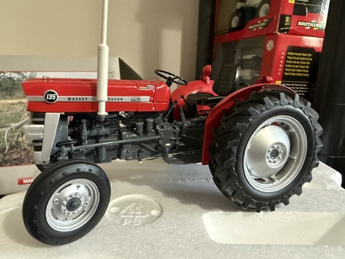 Universal hobbies massey - -,