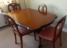 Rossmore  Extendable Dining Table/display Unit In Cherry Wood