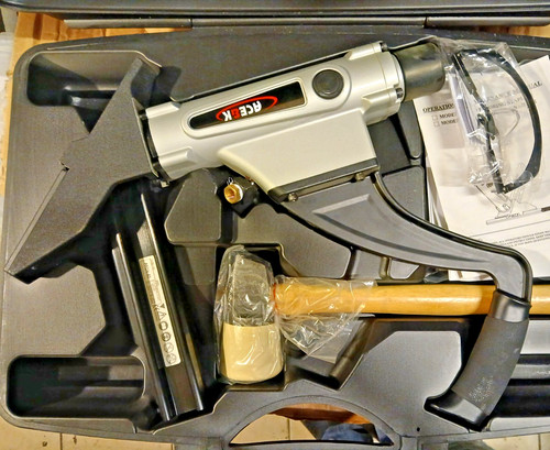 Ace flooring nail gun air - &,