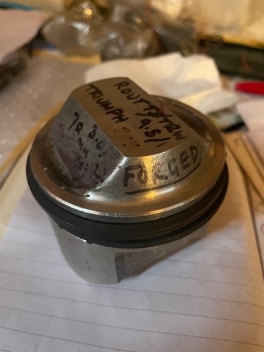 Triumph routts piston big - triumph,