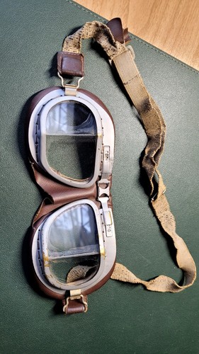 Pilot goggles antique - pilot,