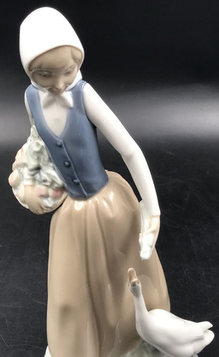Vtg lladro nao country lady - nao,