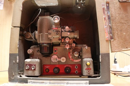 Vintage bell howell 16mm - &,