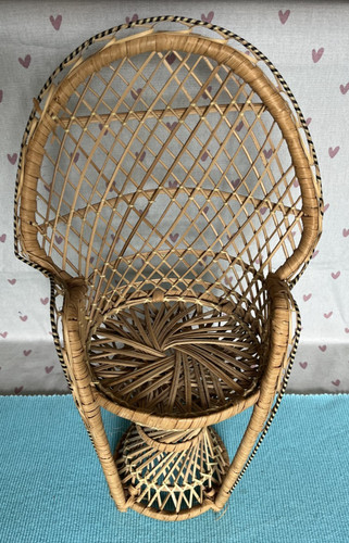 Vtg mini wicker peacock chair - wicker,