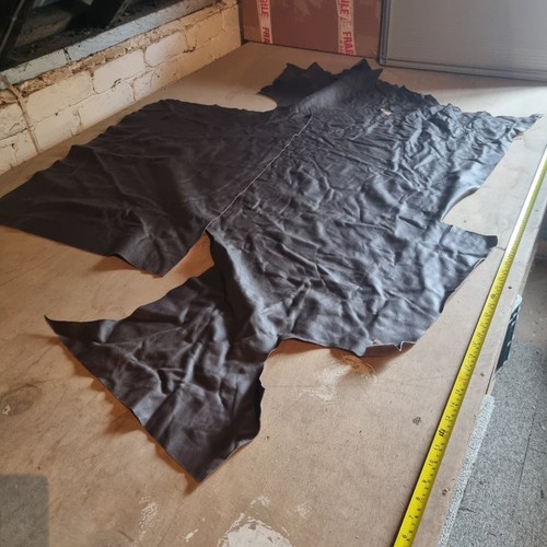 Brown leather hides - 2x, lot