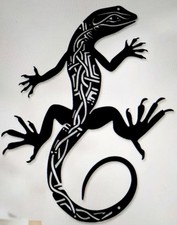 CLIMBING LIZARD METAL WALL ART
