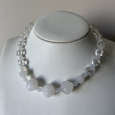 Vintage Tarina TARANTINO Classic Clear Square LUCITE White Rose Necklace Choker