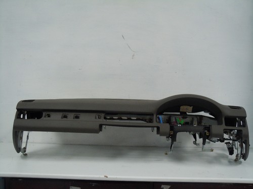 Audi cream dashboard - a6, 4b