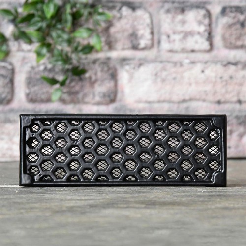 Honeycomb 3 black cast - x,