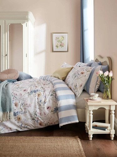 Laura ashley alford meadow - laura,