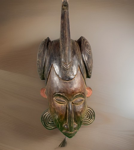 Authentic african art - art, wood