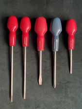 5 Vintage Stanley Screwdrivers Red & Blue Old Hand Tools B9