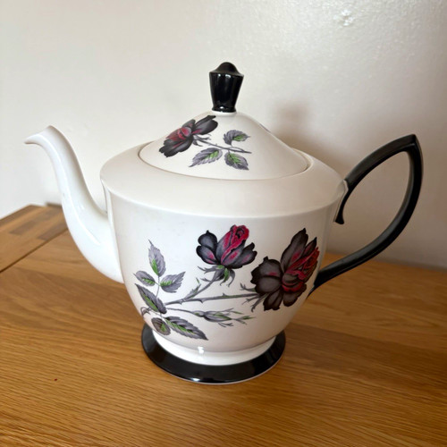 Royal albert masquerade - royal,