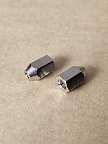 Spinner adaptor nut - spinner, for