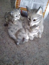 leonardo collection cat with kittens 2007 tabby