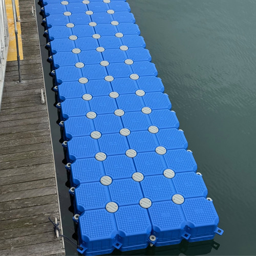 Modular floating pontoon - modular,