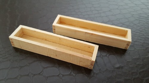 Dolls house window - boxs,