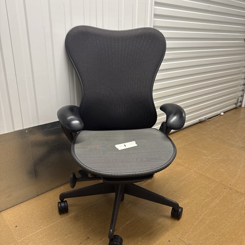 Herman miller mirra butterfly - mirra,