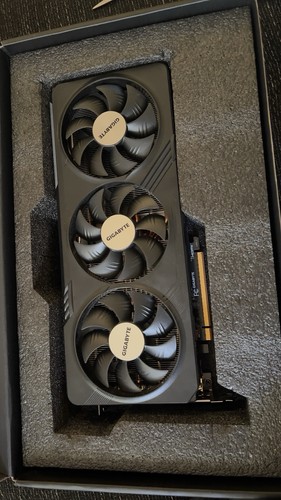 Gigabyte amd radeon 7700 xt - rx,