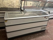 Commercial Display Chest