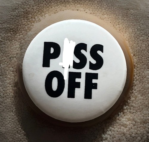 Vintage ss off button - p*ss,