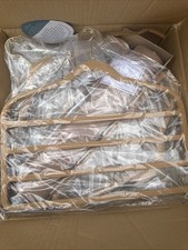 Yoy Mangano’s Huggable Hangers Set