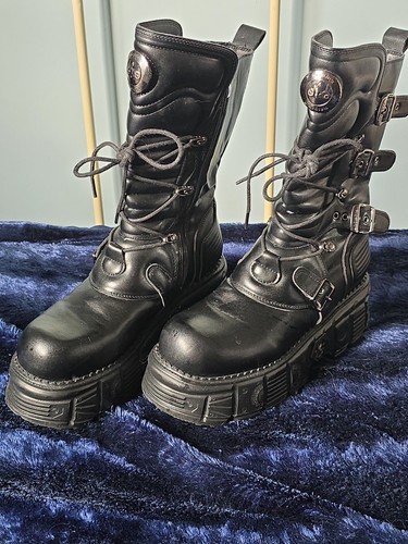 Goth boots size - goth,