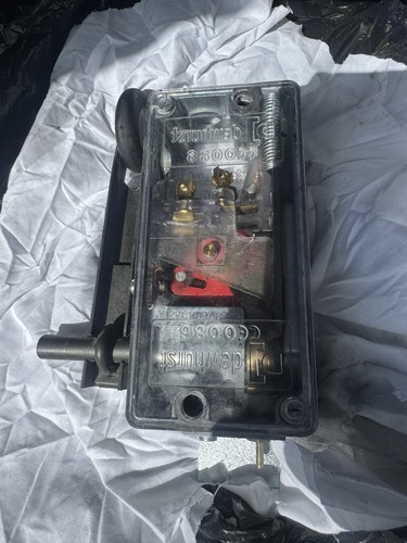 Dewhurst vl10 lift lock used - lift, (used