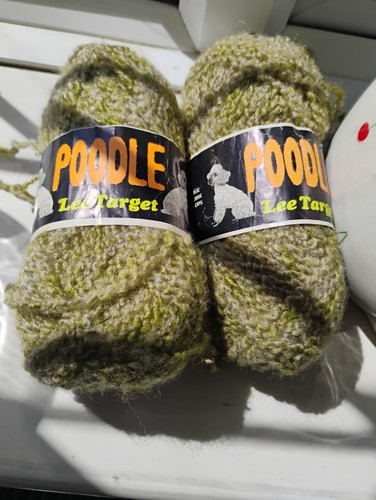 Poodle wool lee target - wool, by