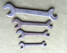 Vintage 4 SNAIL BRAND Open