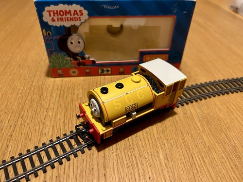 New hornby r9048 thomas - new,